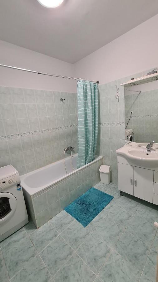 Gabi Apartman Hajdúszoboszló Esterno foto